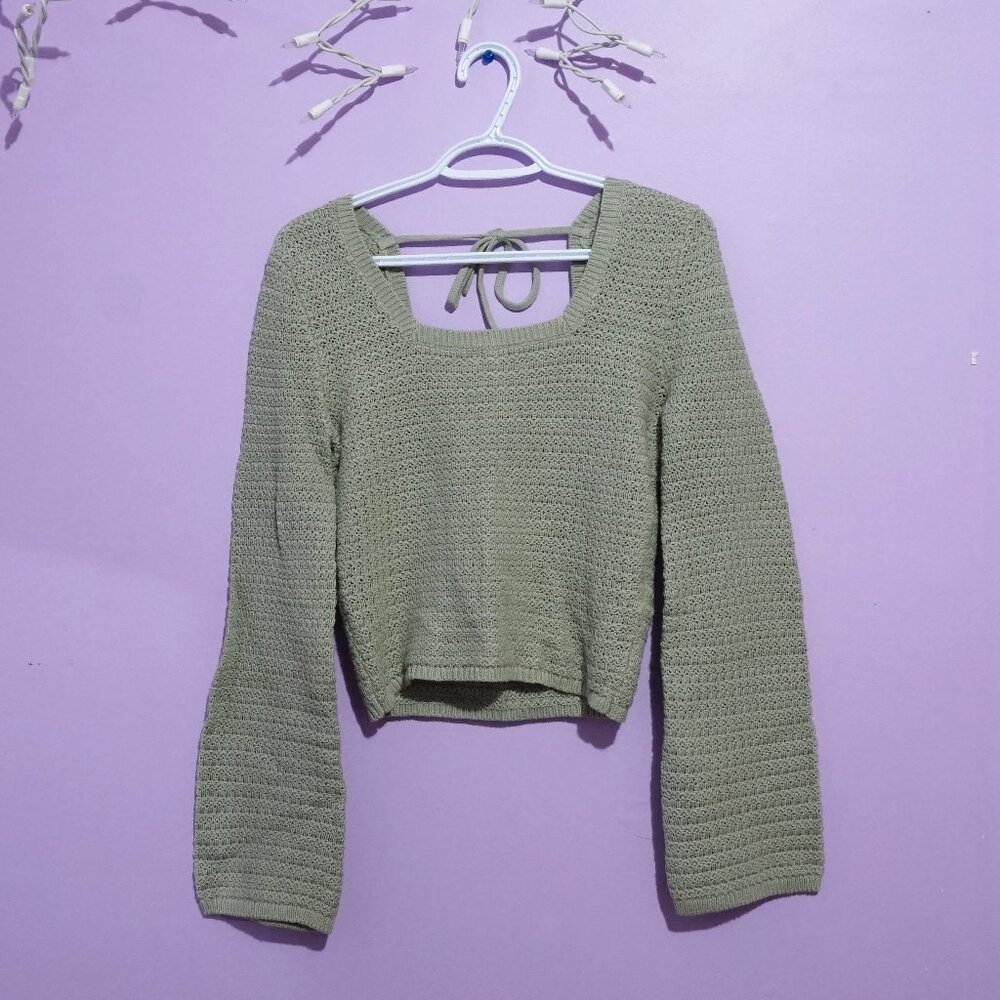 sage green sweater / hollister